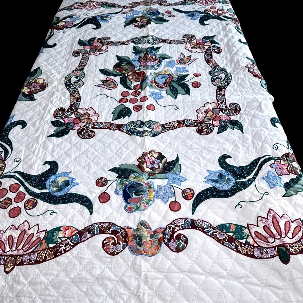 Handmade Floral Appliqué Quilt Set White 86x86 & 2‎ Pillowcases Scalloped Edges